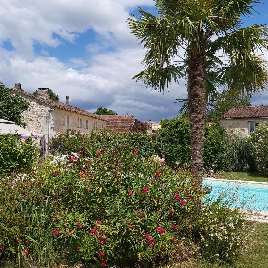 Chambres D'hotes Du Domaine De Lansac Bed & Breakfast Lansac (Gironde)