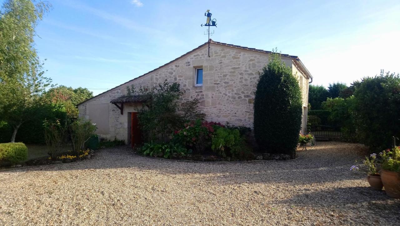 Chambres D'hotes Du Domaine De Lansac Bed & Breakfast Lansac (Gironde)