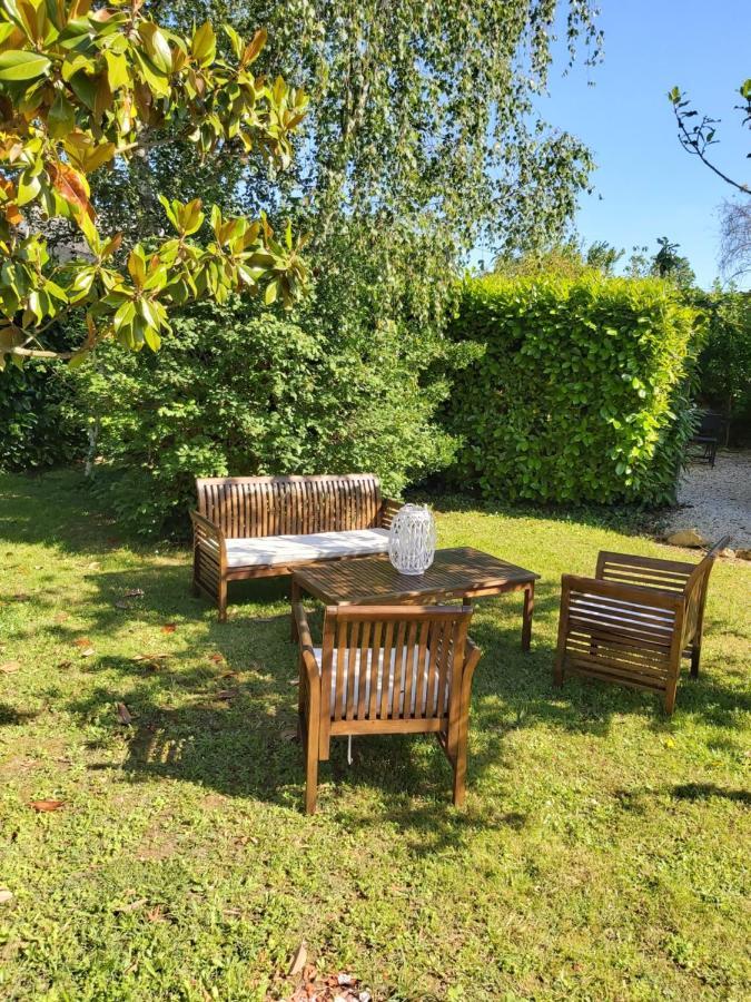 Chambres D'hotes Du Domaine De Lansac Bed & Breakfast *